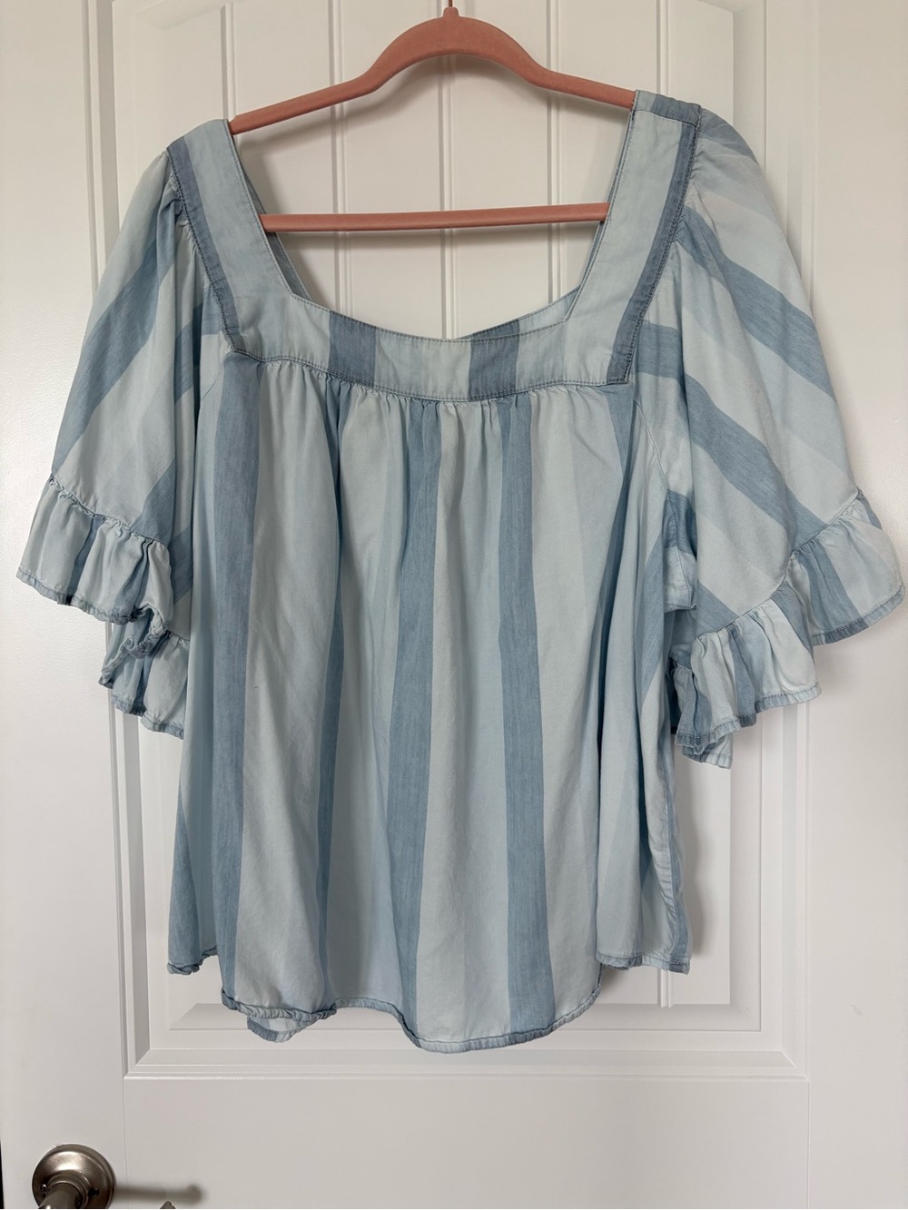 Plus size Square Neck Flutter Sleeve chambray light blue striped top  ADORABLE